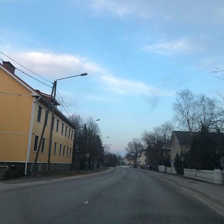 Апартаменты Puutaloasunto 1.8 Km Turun Aurajoelta Турку Экстерьер фото